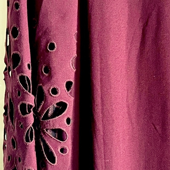 Alfani Dress Like New Beautiful Burgundy Wine Laser Cut Bell Sleeve Detail GORG! - Picture 10 of 13